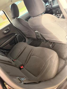 Black 2018 Jeep Compass Latitude