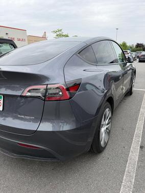 Gray 2023 Tesla Model Y Long Range