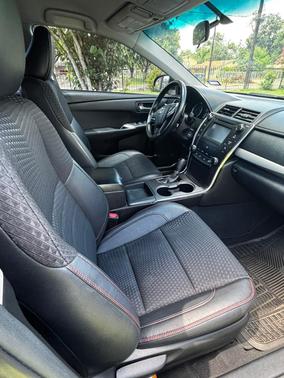 Black 2015 Toyota Camry SE