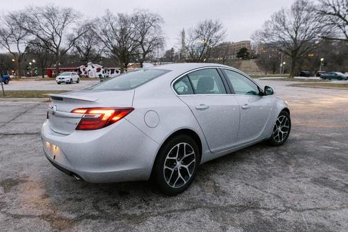 2017 Buick Regal Turbo Sport Touring