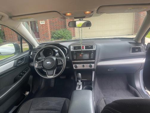 Silver 2018 Subaru Outback 2.5i