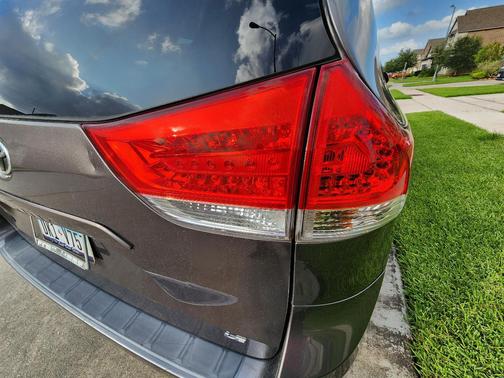 Brown 2012 Toyota Sienna LE