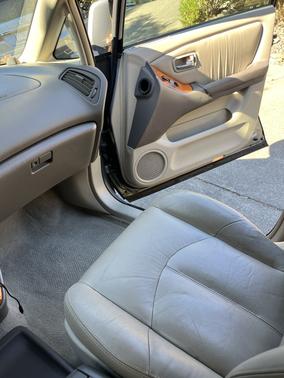 2002 Lexus RX 300 Base