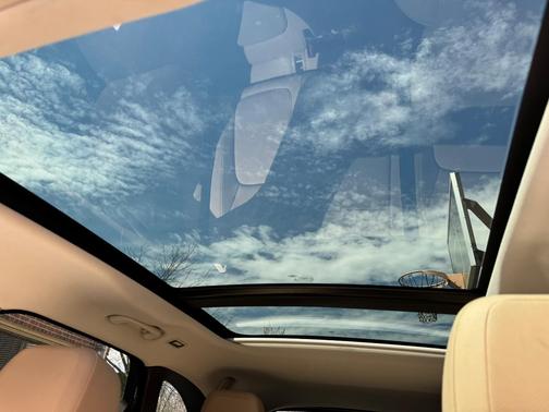 White 2018 Jaguar F-PACE 35t Premium