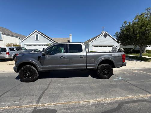 2022 Ford F-250 Lariat