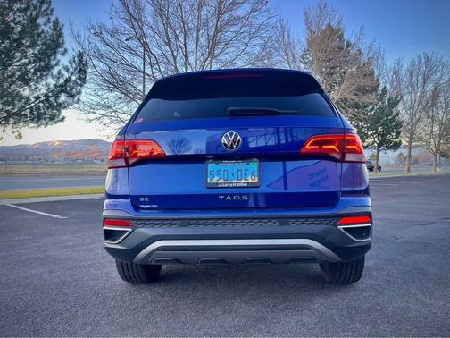 2024 Volkswagen Taos SE FWD