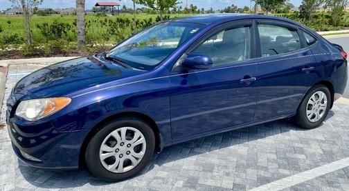 Blue 2010 Hyundai ELANTRA GLS