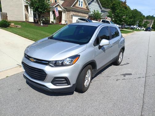 Silver 2019 Chevrolet Trax LS