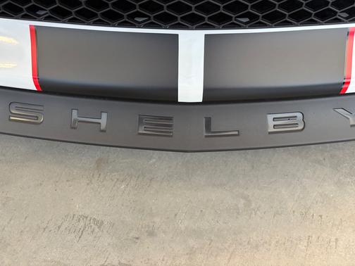 White 2018 Ford Shelby GT350R Base