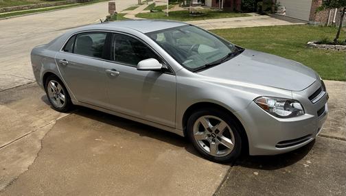 2011 Chevrolet Malibu 2LT