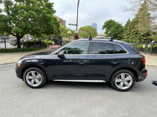 Photo 1 of 18 of 2019 Audi Q5 2.0T Premium
