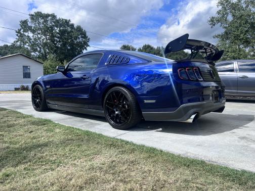 2011 Ford Mustang GT Premium