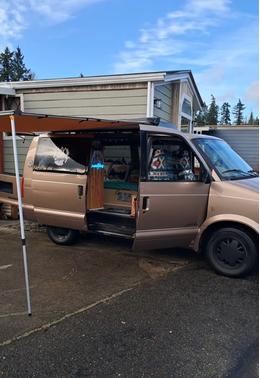 Brown 1998 Chevrolet Astro Base