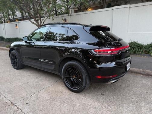 2021 Porsche Macan Macan