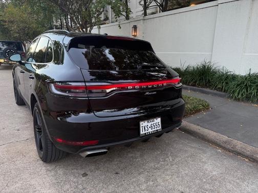 2021 Porsche Macan Macan