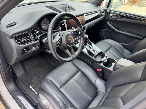 2024 Porsche Macan S