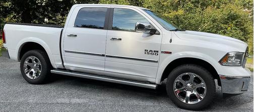White 2018 RAM 1500 Laramie