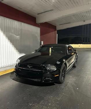 Black 2014 Ford Mustang V6