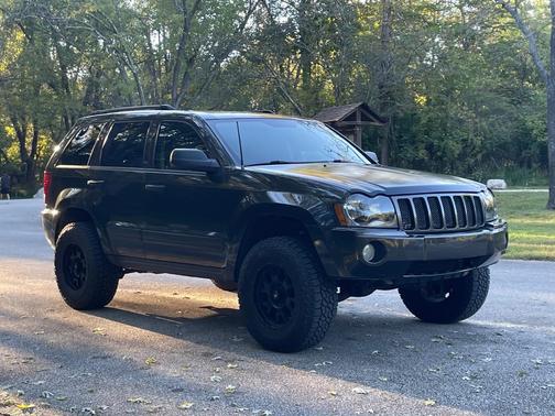 Green 2005 Jeep Grand Cherokee Laredo