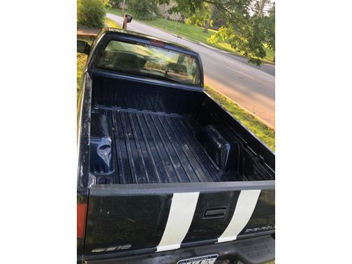 Photo 4 of 7 of 2002 Chevrolet S-10 Base