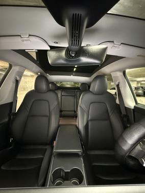 2023 Tesla Model Y RWD