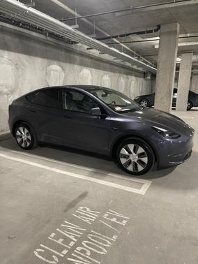 2023 Tesla Model Y RWD