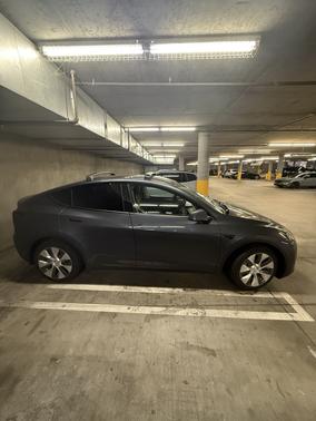 2023 Tesla Model Y RWD