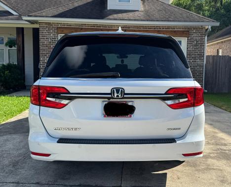 White 2023 Honda Odyssey Touring