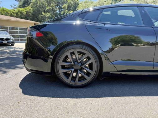 2022 Tesla Model S Long Range