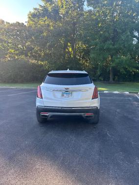 White 2021 Cadillac XT5 Premium Luxury