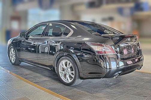 Black 2012 Nissan Maxima S