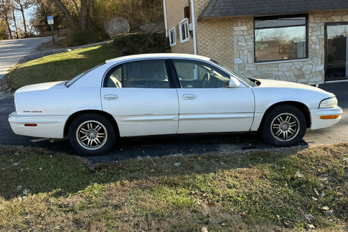 2000 Buick Park Avenue Base