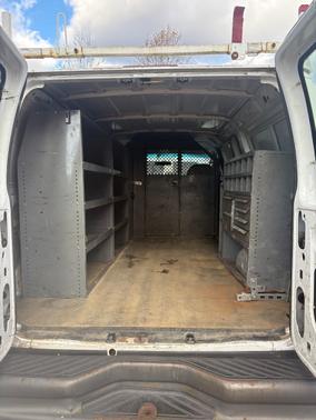 2005 Ford E250 Base
