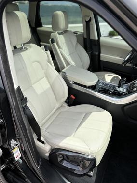 Black 2015 Land Rover Range Rover Sport Supercharged HSE