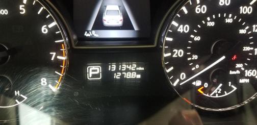 Red 2015 Nissan Altima 3.5 SL