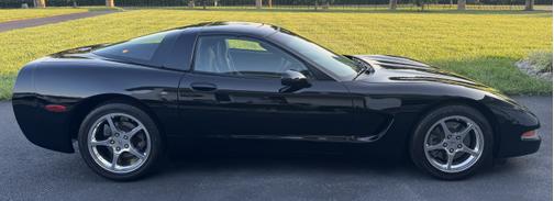 2003 Chevrolet Corvette Base