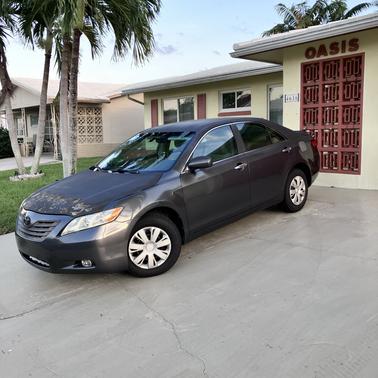 Gray 2007 Toyota Camry LE