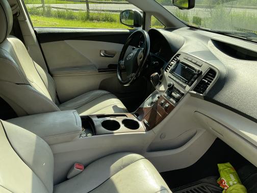2010 Toyota Venza Base