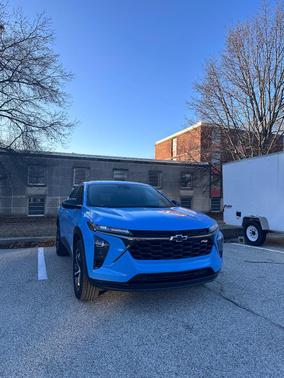 Blue 2024 Chevrolet Trax 1RS