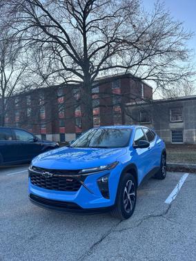 Blue 2024 Chevrolet Trax 1RS
