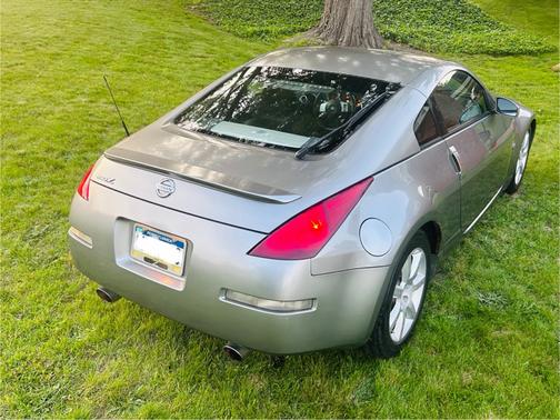 Silver 2003 Nissan 350Z Enthusiast