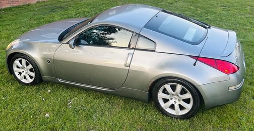 Silver 2003 Nissan 350Z Enthusiast