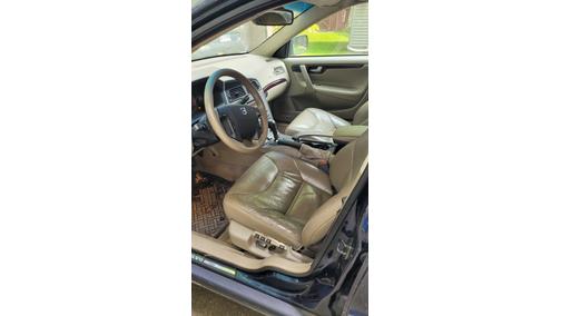 2004 Volvo XC70 2.5T