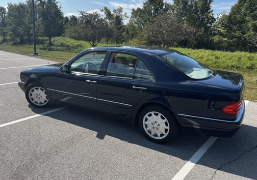 1999 Mercedes-Benz E-Class E320
