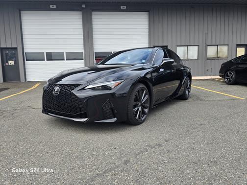 2024 Lexus IS 300 F SPORT Design