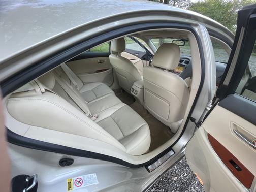 2010 Lexus ES 350 Base