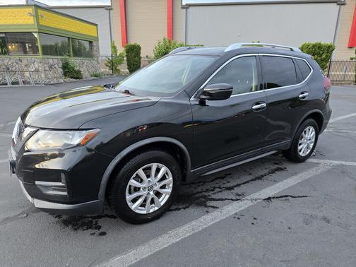 2018 Nissan Rogue SV