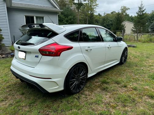 2016 Ford Focus RS Base