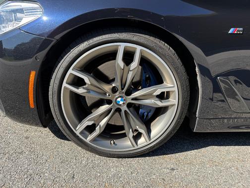 Black 2020 BMW M550 i xDrive