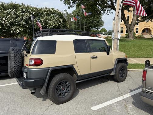 Beige 2014 Toyota FJ Cruiser Base